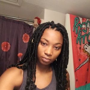 Meet your Posher, Lela